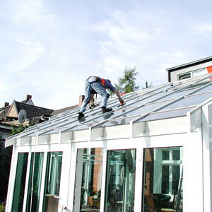 Ob Büros, Geschäfte oder Privathaushalte – mit unseren umfassenden Leistungen in der Gebäudereinigung sagen wir dem Schmutz den Kampf an! Ob Büros, Geschäfte oder Privathaushalte – mit unseren umfassenden Leistungen in der Gebäudereinigung sagen wir dem Schmutz den Kampf an!