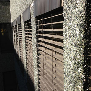 Sie wollen Ihre Jalousien oder Ihren Sonnenschutz reinigen lassen? Dann wenden Sie sich für eine fachgerechte und zuverlässige Reinigung an uns!